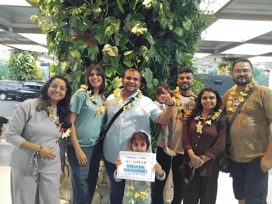 Traveller memories of Mr. Aavashar & Family